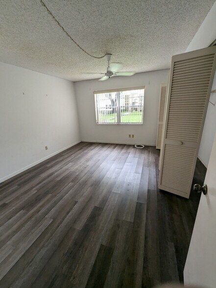 Building Photo - 4272 NW 89th Ave