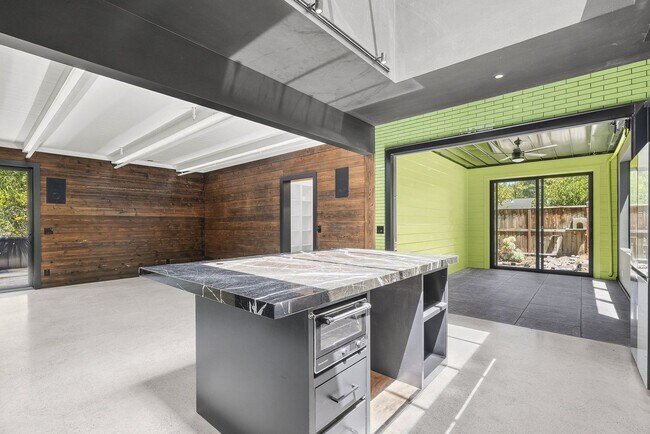 Building Photo - 850 Branciforte Dr