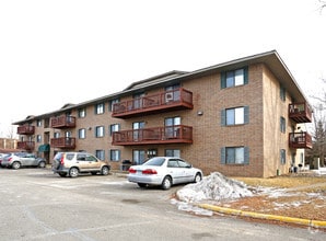 Building Photo - Shadowlawn Estates