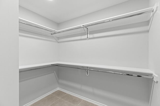Building Photo - 664 Marrs Ave