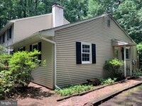 Building Photo - 413 Fruit Farm Rd
