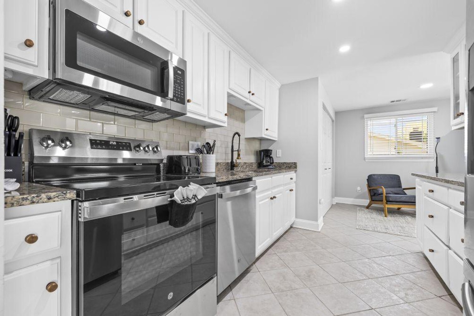 Building Photo - 7335 Quail Ridge Dr