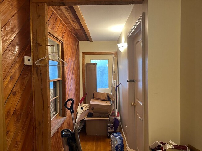 Building Photo - Unique 4 Bedroom with 2 Car Garage and out...