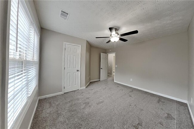 Building Photo - 275 Grayson Manor Dr SW