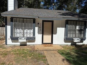 Building Photo - 1175 Brafforton Way