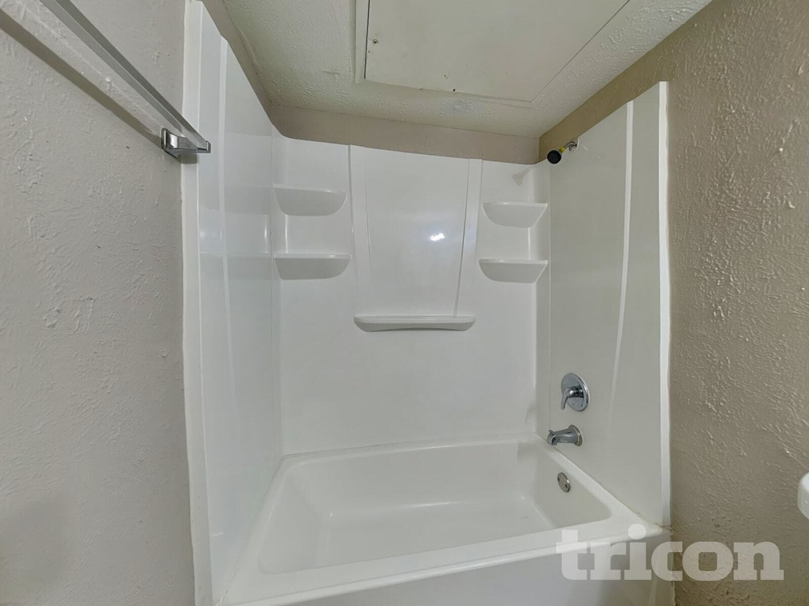 Building Photo - 2806 Quail Run Dr