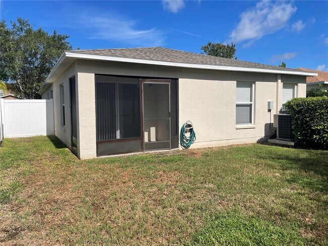 Building Photo - 7714 Carriage Pointe Dr