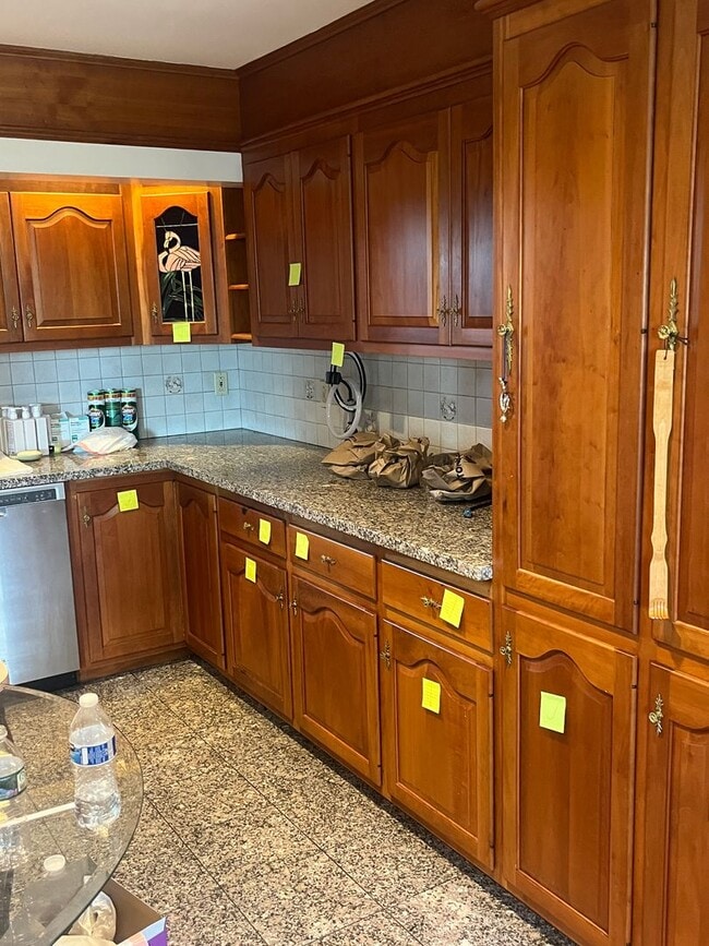 Building Photo - 2 Br / 2Ba Home with water views in Wareha...