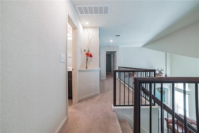 Building Photo - 308 Potters Peak Way