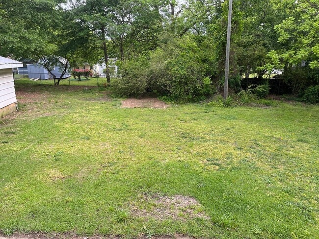 Building Photo - Greer - 3Bd/2Ba, 1056 SF