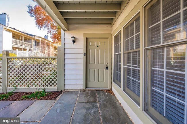 Building Photo - 20507 Shadyside Way