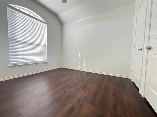Building Photo - 1721 Nestledown Dr