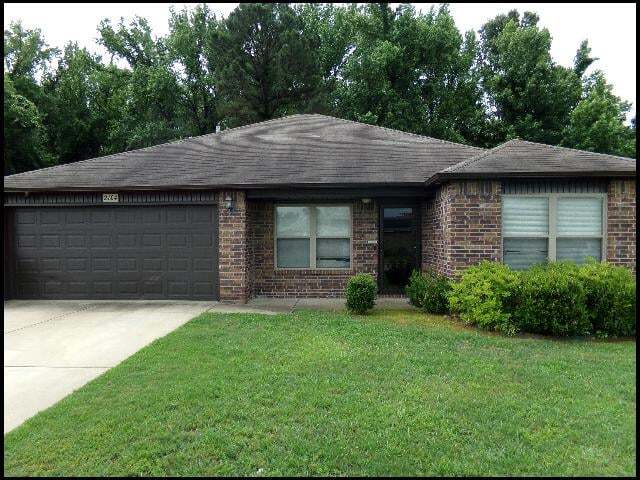 Building Photo - 2104 Fern Valley Dr