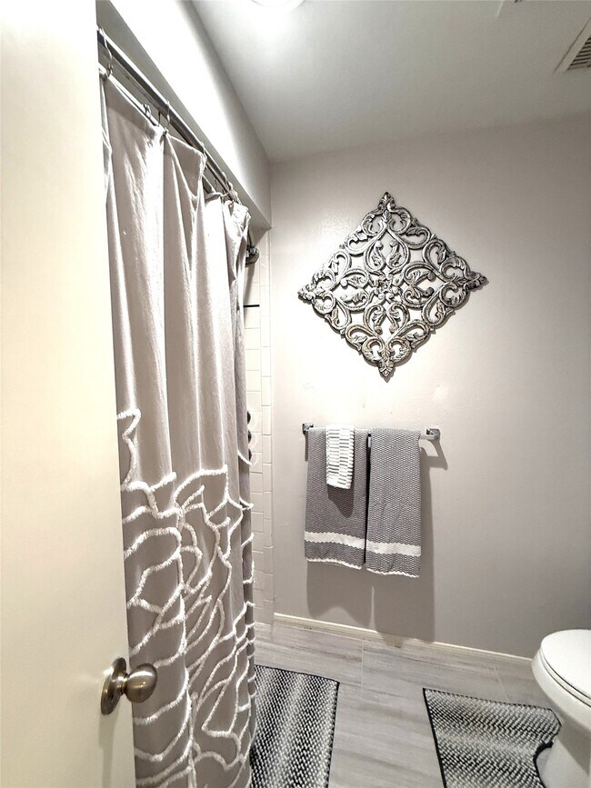 Building Photo - 14331 Still Meadow Dr