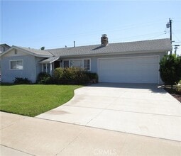 Building Photo - 348 E Jacaranda Ave