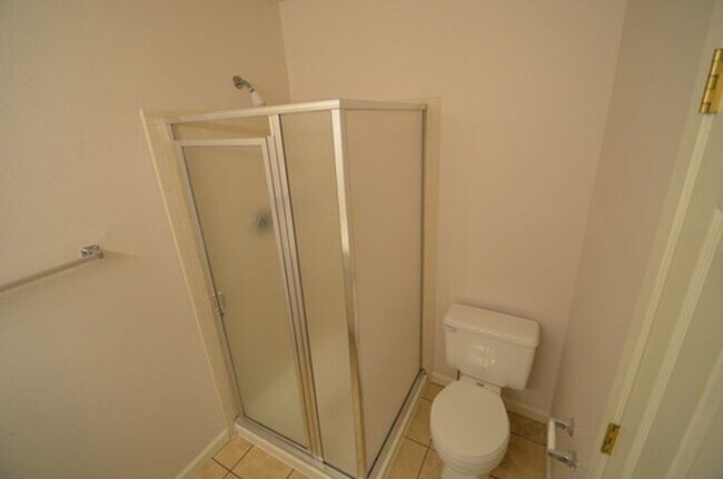 Building Photo - $500 OFF MOVE IN SPECIAL-  2BD/2BA with in unit washer/dryer