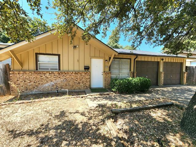 Building Photo - 2425 Salmon St