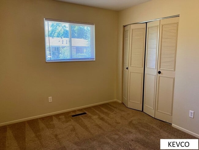 Building Photo - 1616-1618 Palm Dr