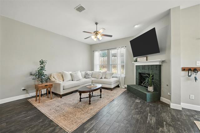 Building Photo - 6121 Paddlefish Dr