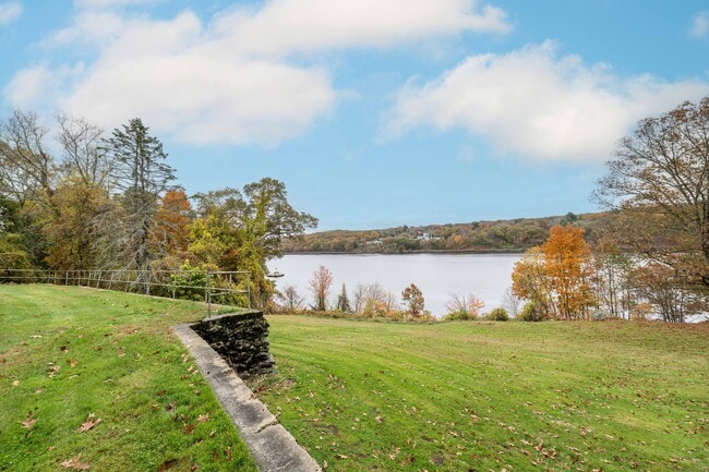 Building Photo - 23 Waldo Rd