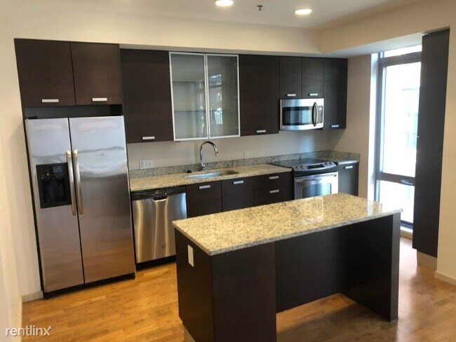 Building Photo - 2 br, 1 bath Apartment - 112 Beverly St