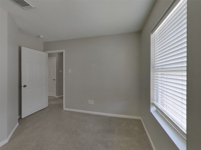 Building Photo - 20814 Fox Swift Ct