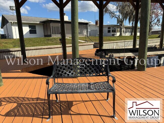 Building Photo - 1420 Flamingo Dr