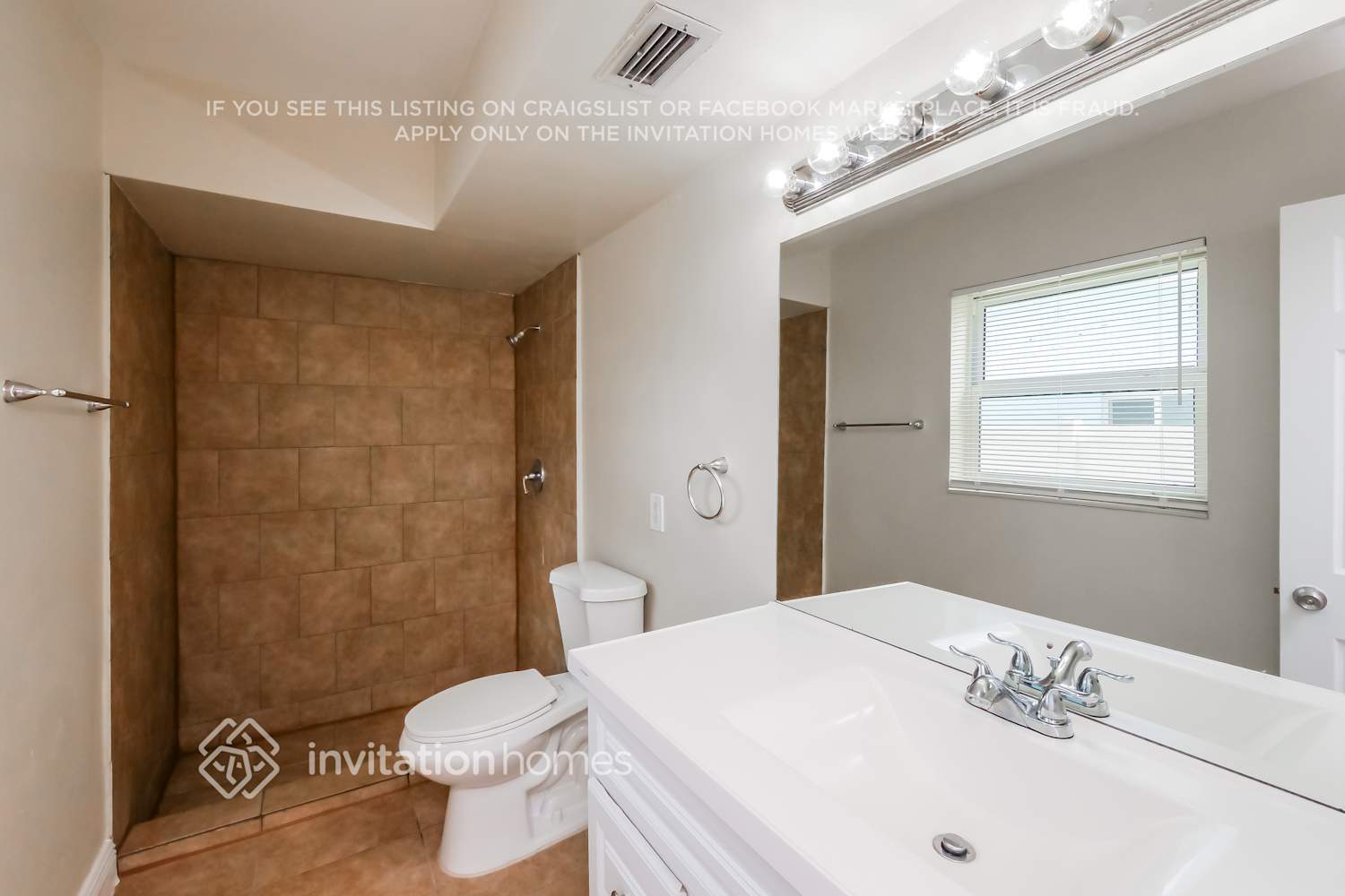 Building Photo - 10320 NW 18th Pl