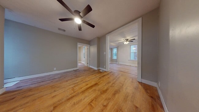 Building Photo - Galion City Schools, 3 Bedroom/2 Bath House!