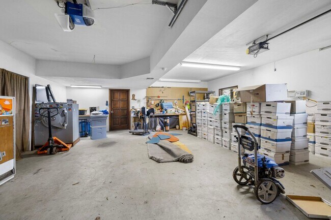 Building Photo - 20479 Comet Ln