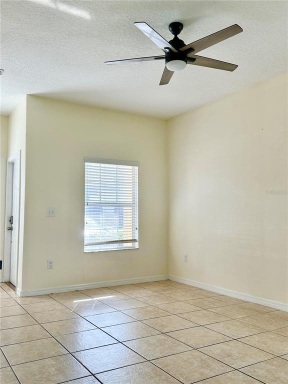 Building Photo - 20427 Needletree Dr