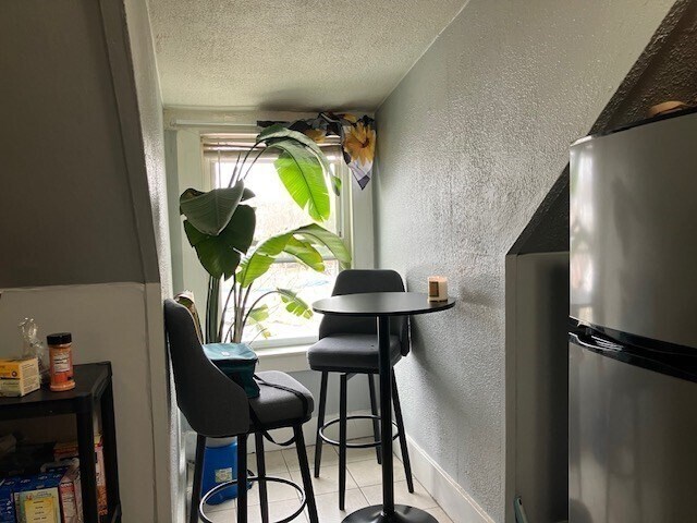 Building Photo - 96 Harrishof St