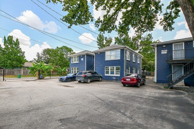 Building Photo - 1011 Enid St