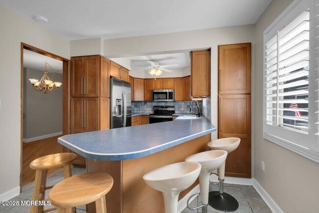 Building Photo - 173 Clubhouse Dr
