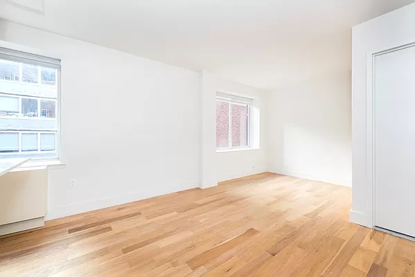Floorplan - 101 E 10th St