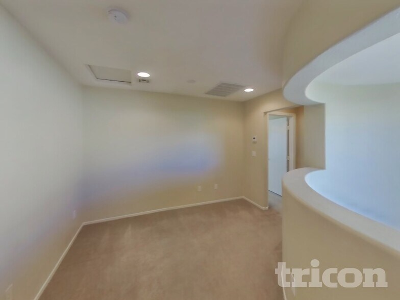 Building Photo - 9155 Wine Cellar Ave