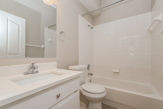 Building Photo - 5660 Paddock Trail Dr