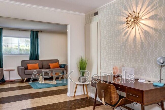 Building Photo - 2415 E Finley Rd