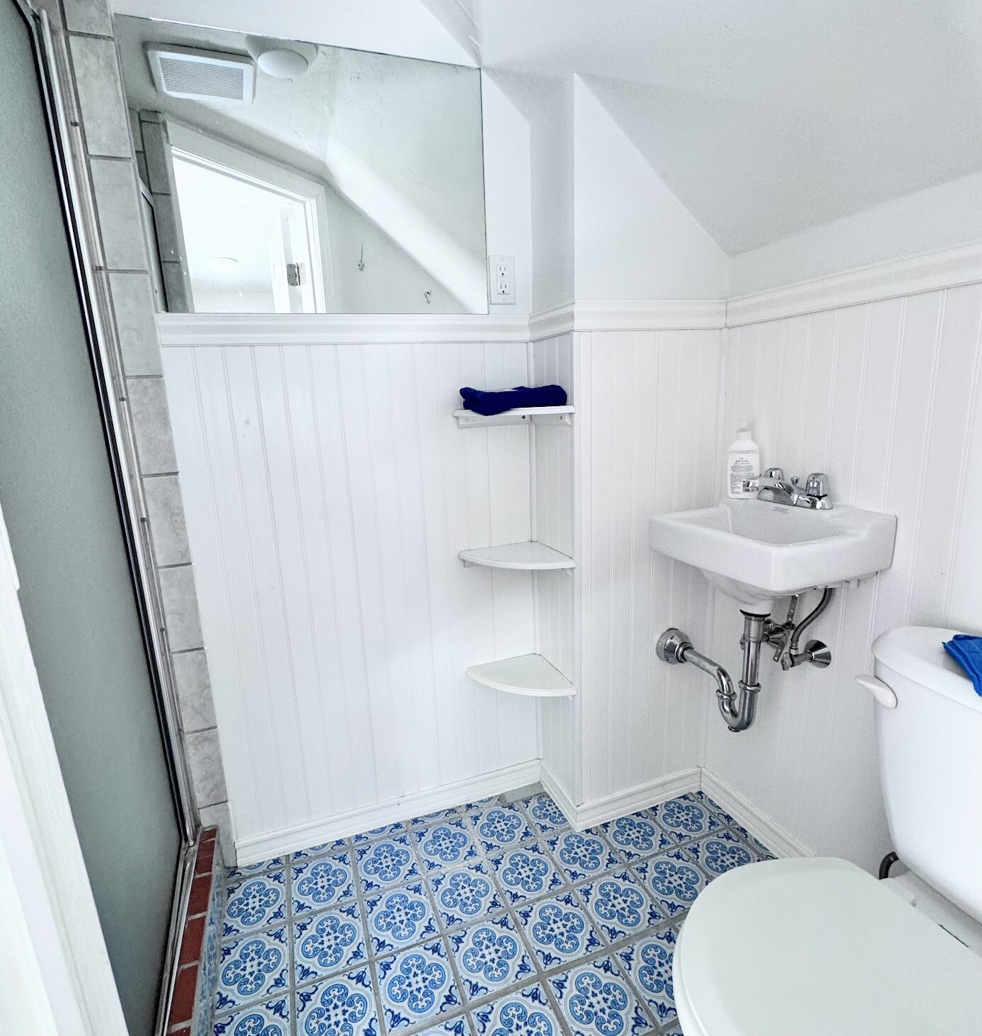 Building Photo - 2175 Dorchester Ave