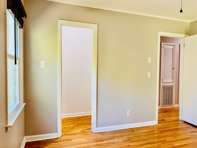 Building Photo - 4 BEDROOMS + 3 BATHS in Butner