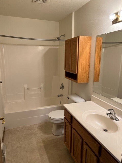 Building Photo - 1201 Eastwood St