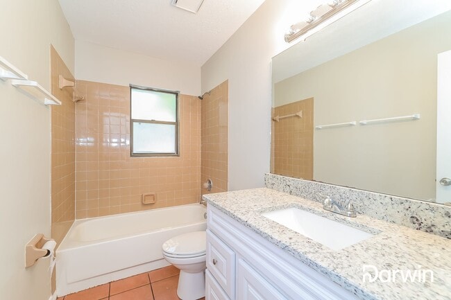 Building Photo - 4913 SE 32nd Ct