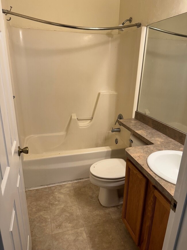 Building Photo - 3543 SW 30th Way