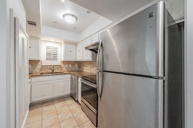 Building Photo - 3635 Garden Brook Dr