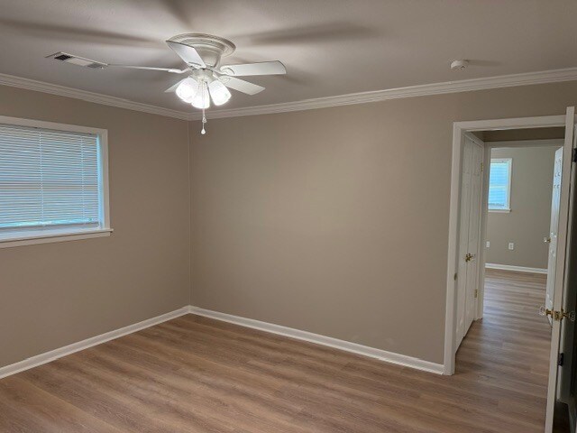 Building Photo - 1520 Crestwood Rd