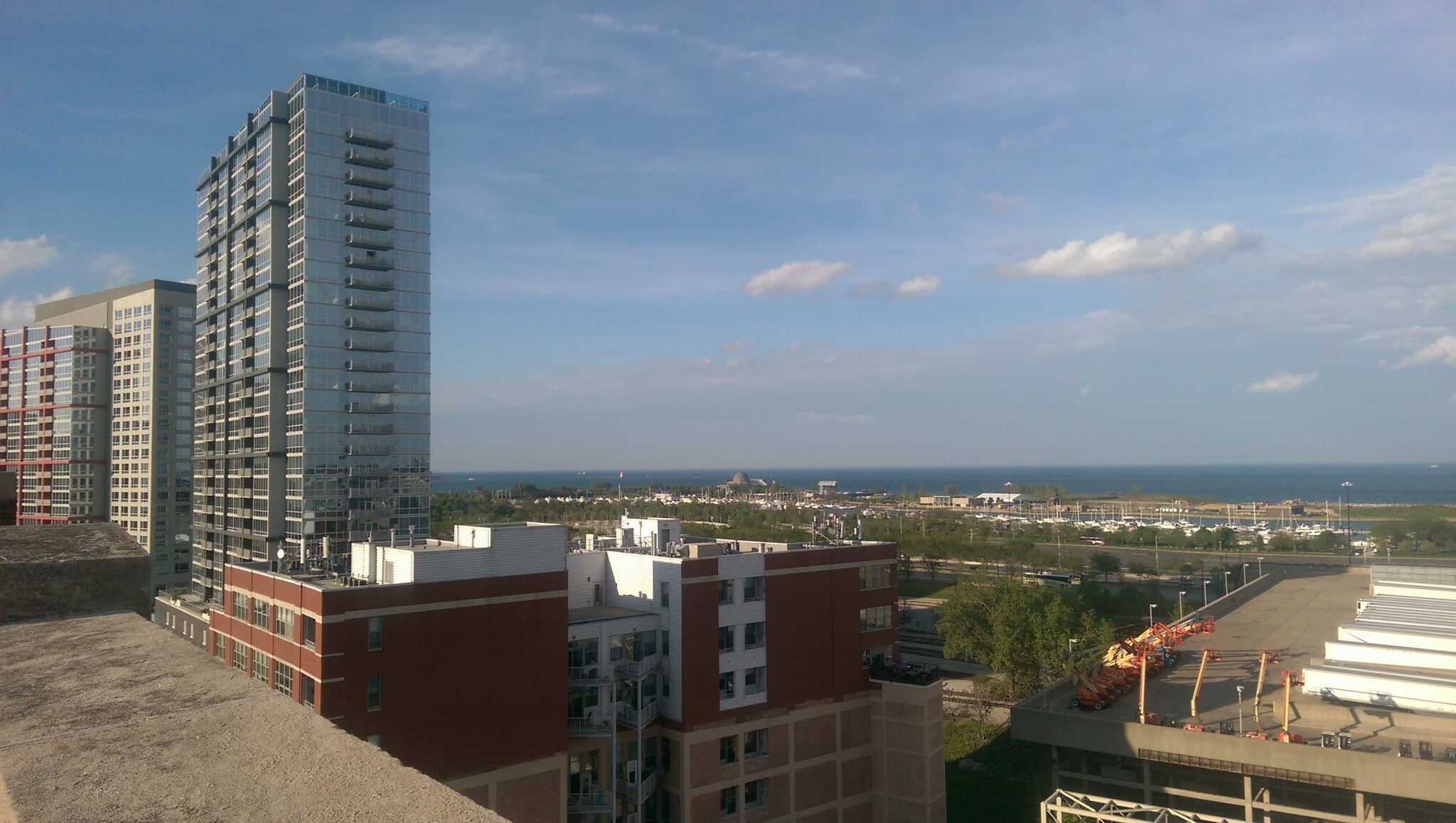 Building Photo - 320 E 21st St