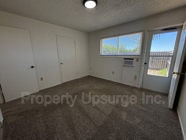 Building Photo - 725 Kimball Rd