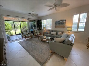 Building Photo - 10640 Camarelle Cir