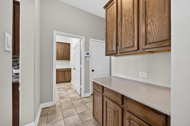 Building Photo - 26302 Misty Ember Ln