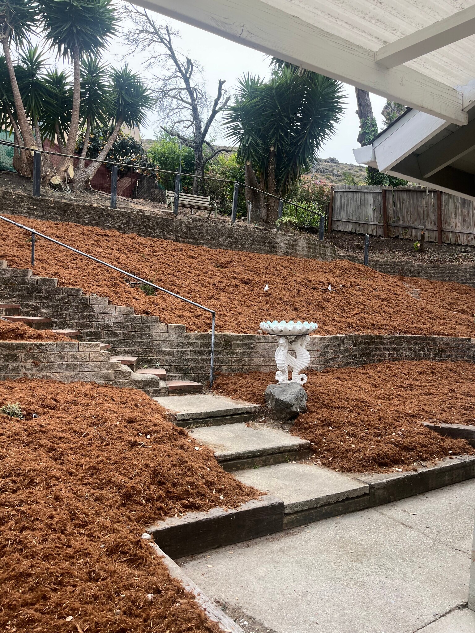 Building Photo - 411 Lawrence Dr